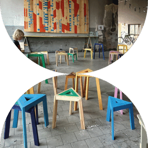 Bunte Stühle von Constructlab